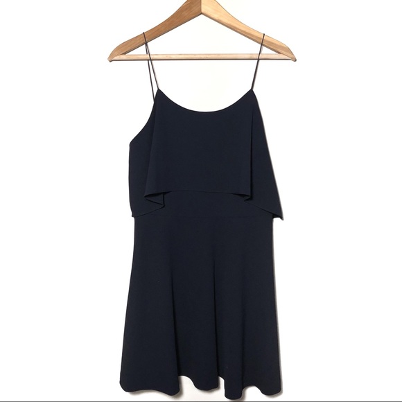 Alice + Olivia Dresses & Skirts - Alice + Olivia Kipp Layered front dress